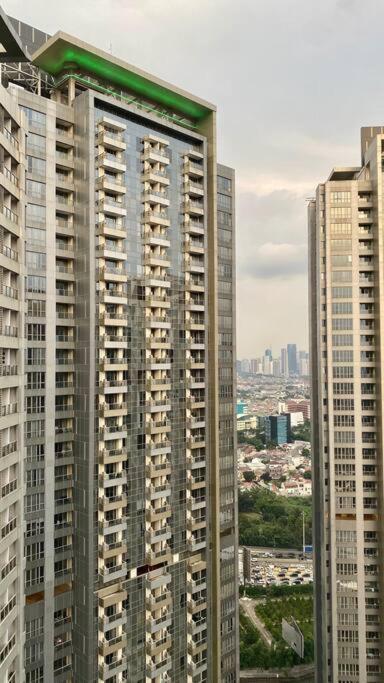 2 Bed Room Apartment In West ジャカルタ エクステリア 写真